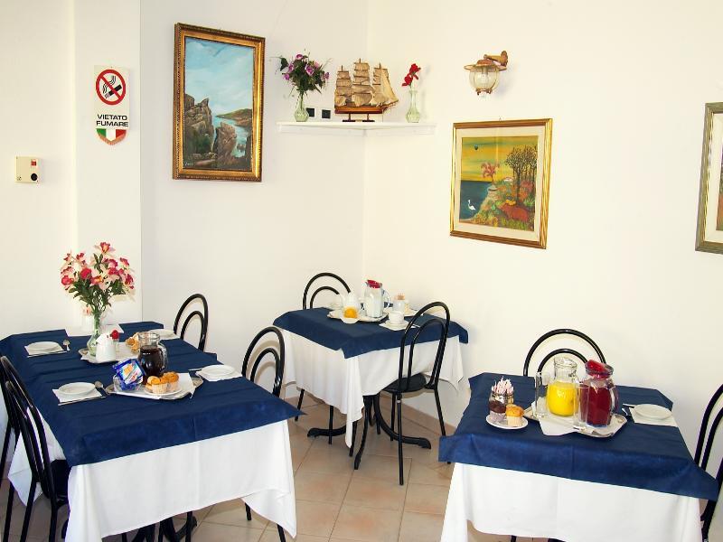 Hotel L'Ancora Santa Teresa Gallura Eksteriør billede